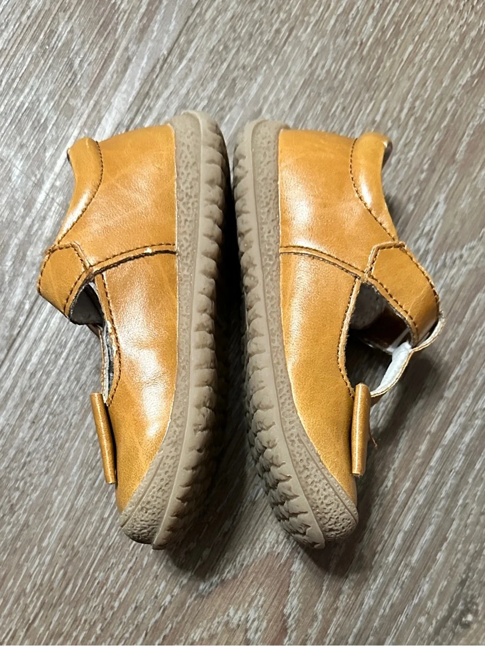 Girls' L'Amour Emma Bow T-Strap Mary Jane Shoe VGC Size 5 Tan Baby Toddler